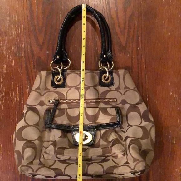 Authentic Coach purse - Picture 4 of 5
